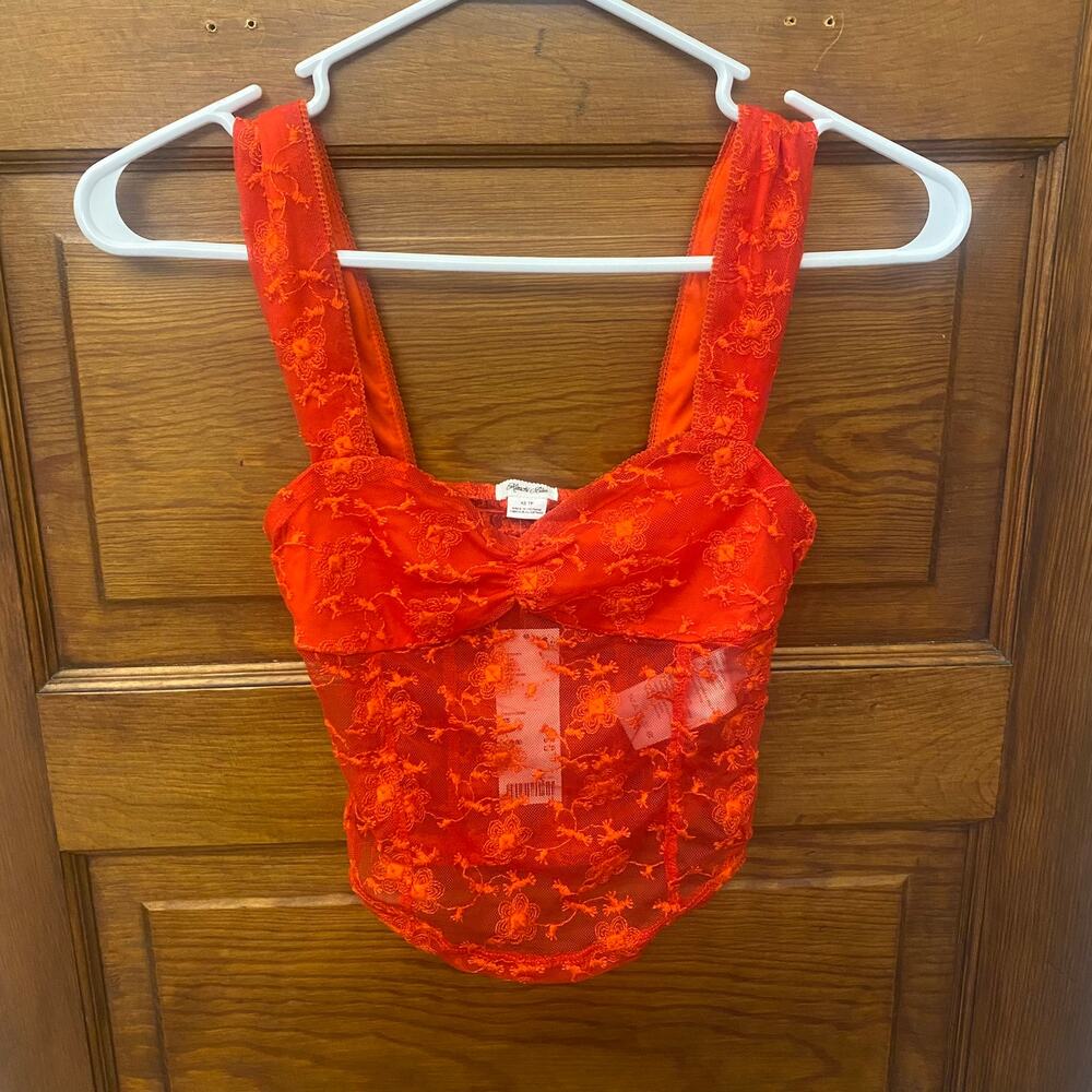KIMCHI BLUE Women's Red Lace Top NWT's size XS $39 NWT's